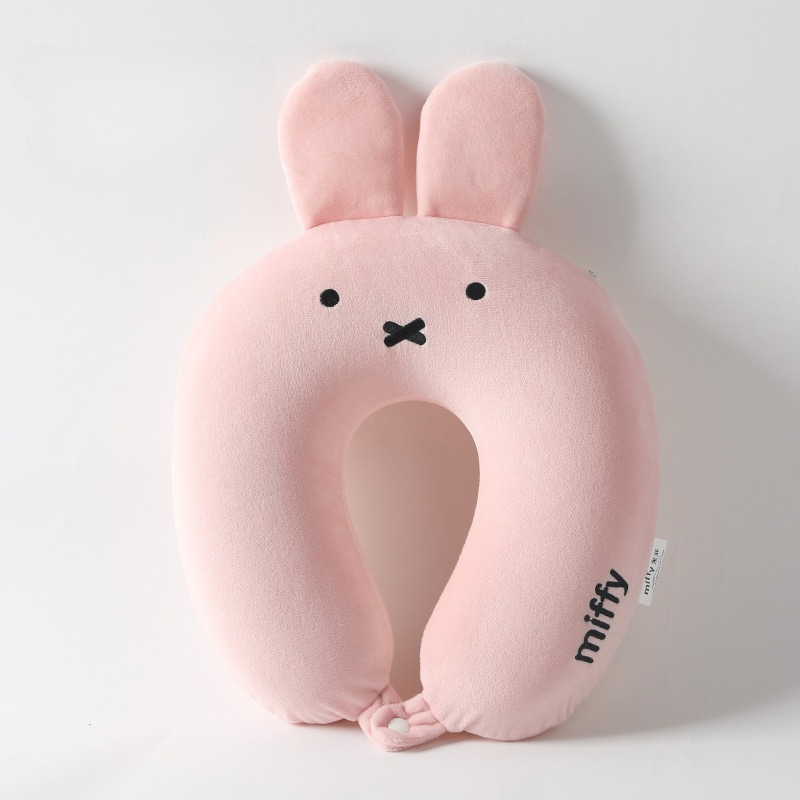 Leuke Hot Anime Nijntje Konijn - Travel Accessories Pillow recensie en prijs